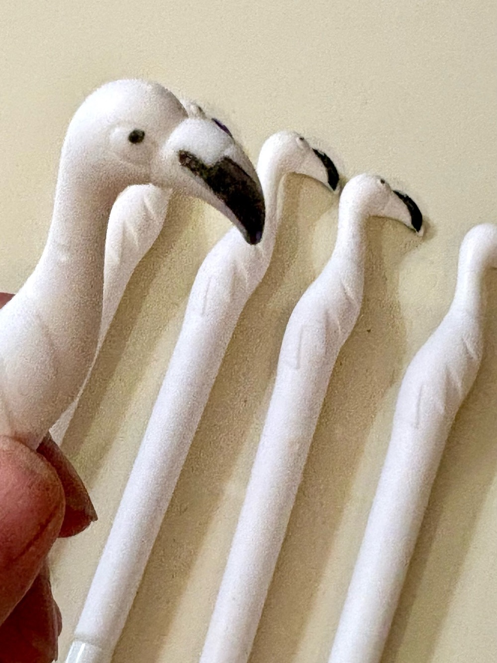 LOW START -Set of 5 New Pens, black ink packed individually - Picture 2 of 5